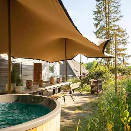 Familiehuis Met Hottub & Sauna | 10 Pers. Casa de Férias *