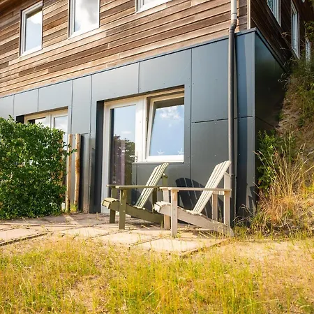 Familiehuis Met Hottub & Sauna | 10 Pers. 度假居 *